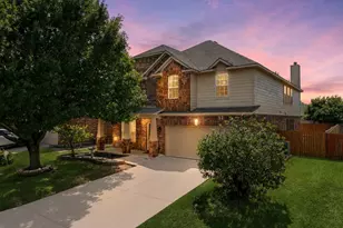 117 Emory Fields Dr, Hutto, TX 78634 - Photo 2