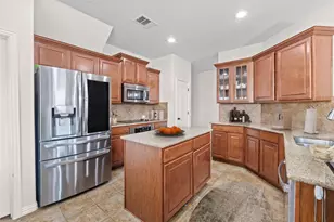 117 Emory Fields Dr, Hutto, TX 78634 - Photo 12