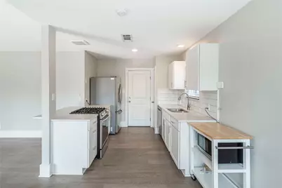 5101 Wayborne Hill Drive, Austin, TX 78723 - Photo 12