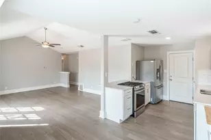 5101 Wayborne Hill Dr, Austin, TX 78723 - Photo 10