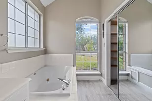 8605 Axis Dr, Austin, TX 78749 - Photo 20