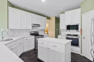 8605 Axis Dr, Austin, TX 78749 - Photo 14