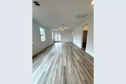 508 Bauer Loop, Liberty Hill, TX 78642 - Photo 2