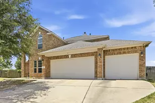 258 Tangerine Dr, Buda, TX 78610 - Photo 1