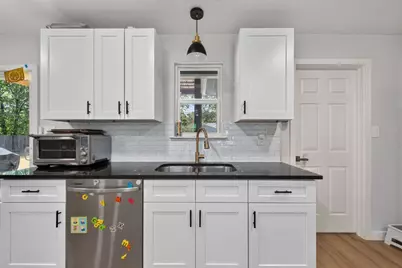 6021 Bluebell Circle, Austin, TX 78741 - Photo 8