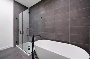 2209 S 1st St, Austin, TX 78704 - Photo 14