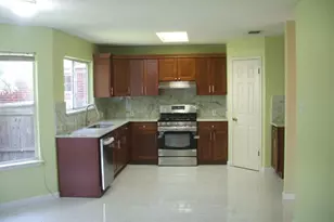 9700 Dalewood Dr, Austin, TX 78729 - Photo 6