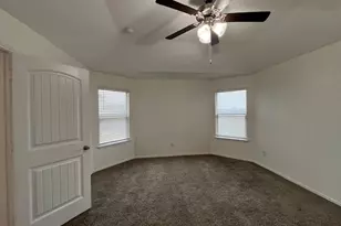 505 Ibis Falls Loop, Jarrell, TX 76537 - Photo 10