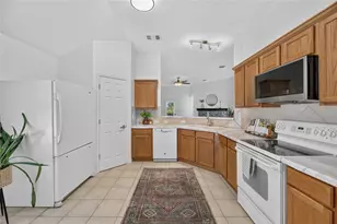 9213 Grant Forest Dr, Austin, TX 78744 - Photo 12