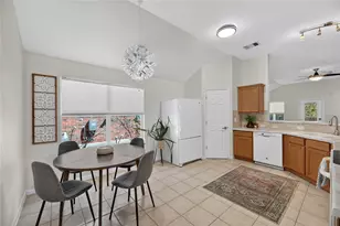 9213 Grant Forest Dr, Austin, TX 78744 - Photo 14