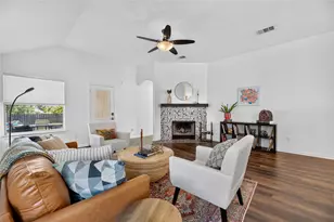 9213 Grant Forest Dr, Austin, TX 78744 - Photo 14
