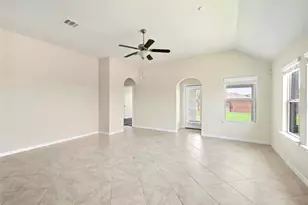 1005 Fountain Grass Way, Georgetown, TX 78626 - Photo 4