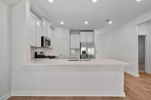 517 Bloomington Loop, Hutto, TX 78634 - Photo 14