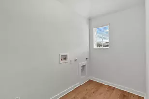 517 Bloomington Loop, Hutto, TX 78634 - Photo 8