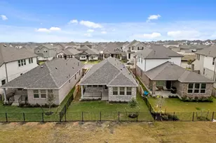 517 Bloomington Loop, Hutto, TX 78634 - Photo 6