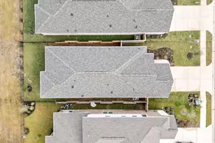 517 Bloomington Loop, Hutto, TX 78634 - Photo 38