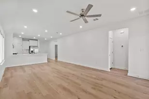 517 Bloomington Loop, Hutto, TX 78634 - Photo 24