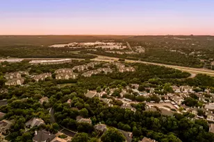 2716 Bartons Bluff Ln, Austin, TX 78746 - Photo 32