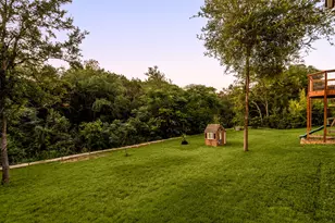 2716 Bartons Bluff Ln, Austin, TX 78746 - Photo 36