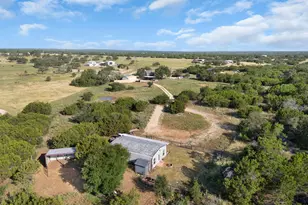 407 Windmill Rd, Burnet, TX 78611 - Photo 6