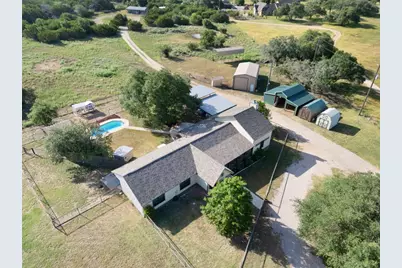 407 Windmill Road, Burnet, TX 78611 - Photo 2