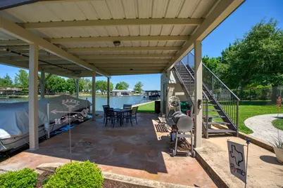 213 Lakeview, Sunrise Beach, TX 78643 - Photo 30