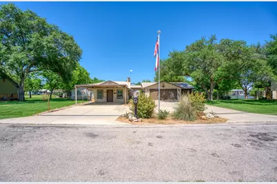 213 Lakeview, Llano, TX 78643 - Photo 34