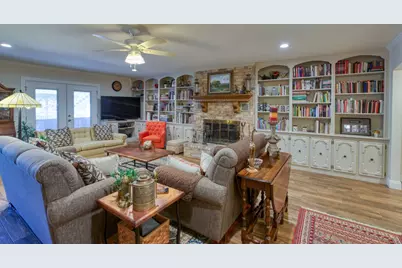 213 Lakeview, Llano, TX 78643 - Photo 4