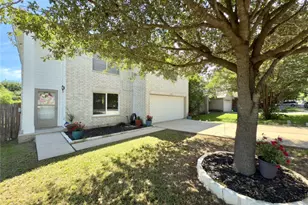 7817 Marble Ridge Dr, Austin, TX 78747 - Photo 2