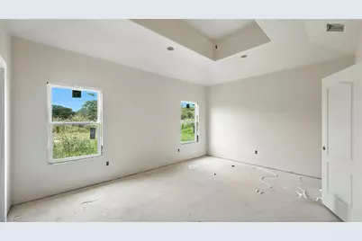 301 Live Oak Street, Gonzales, TX 78629 - Photo 12