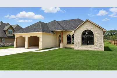 301 Live Oak Street, Gonzales, TX 78629 - Photo 2