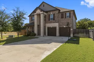 1901 Dragonfly Lp, Bastrop, TX 78602 - Photo 2
