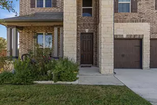 1901 Dragonfly Lp, Bastrop, TX 78602 - Photo 4