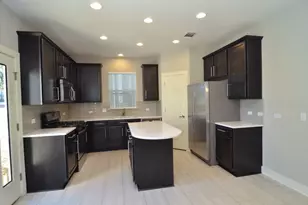 2921 Bond Dr, Austin, TX 78741 - Photo 4