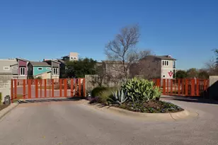 2921 Bond Dr, Austin, TX 78741 - Photo 22