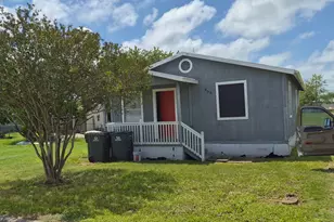 468 W Washington (2 Lots) St, Giddings, TX 78942 - Photo 1