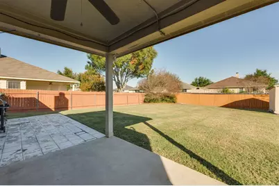 6007 Lone Star Court, Hutto, TX 78634 - Photo 12