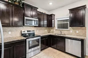 212 Plata Ln, Jarrell, TX 76537 - Photo 12