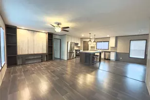 268 Flaming Oak Dr, Bastrop, TX 78602 - Photo 2