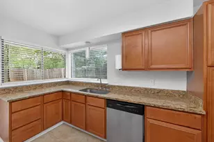 602 Old Stone Rd, Austin, TX 78745 - Photo 10
