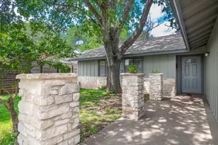 602 Old Stone Rd, Austin, TX 78745 - Photo 2