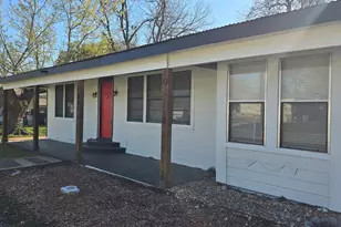 305 N 5th St, Thorndale, TX 76577 - Photo 2