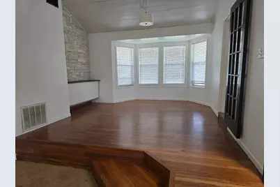 305 N 5th Street, Thorndale, TX 76577 - Photo 6