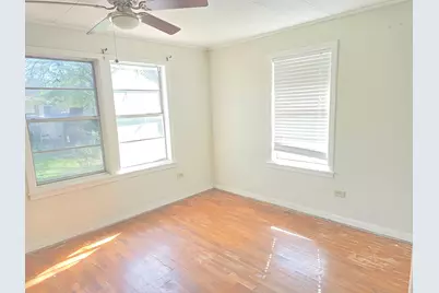 305 N 5th Street, Thorndale, TX 76577 - Photo 12