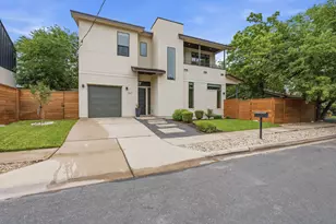 1307 Clifford Ave, Austin, TX 78702 - Photo 2