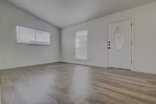 426 Chisholm Valley Dr, Round Rock, TX 78681 - Photo 4