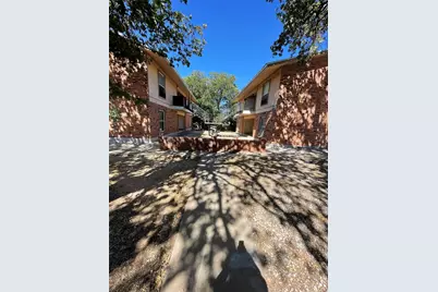 208 N Vanderveer Street #4, Burnet, TX 78611 - Photo 1