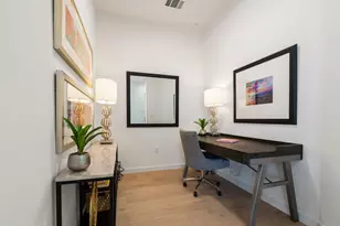 800 Embassy Dr, Austin, TX 78702 - Photo 12