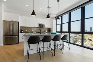 800 Embassy Dr, Austin, TX 78702 - Photo 8