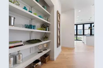 800 Embassy Drive #525, Austin, TX 78702 - Photo 4